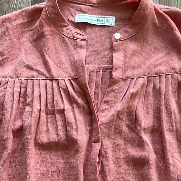 Abercrombie & Fitch Flowy Button Front Long Sleeve Blouse Size XS - Picture 3 of 5